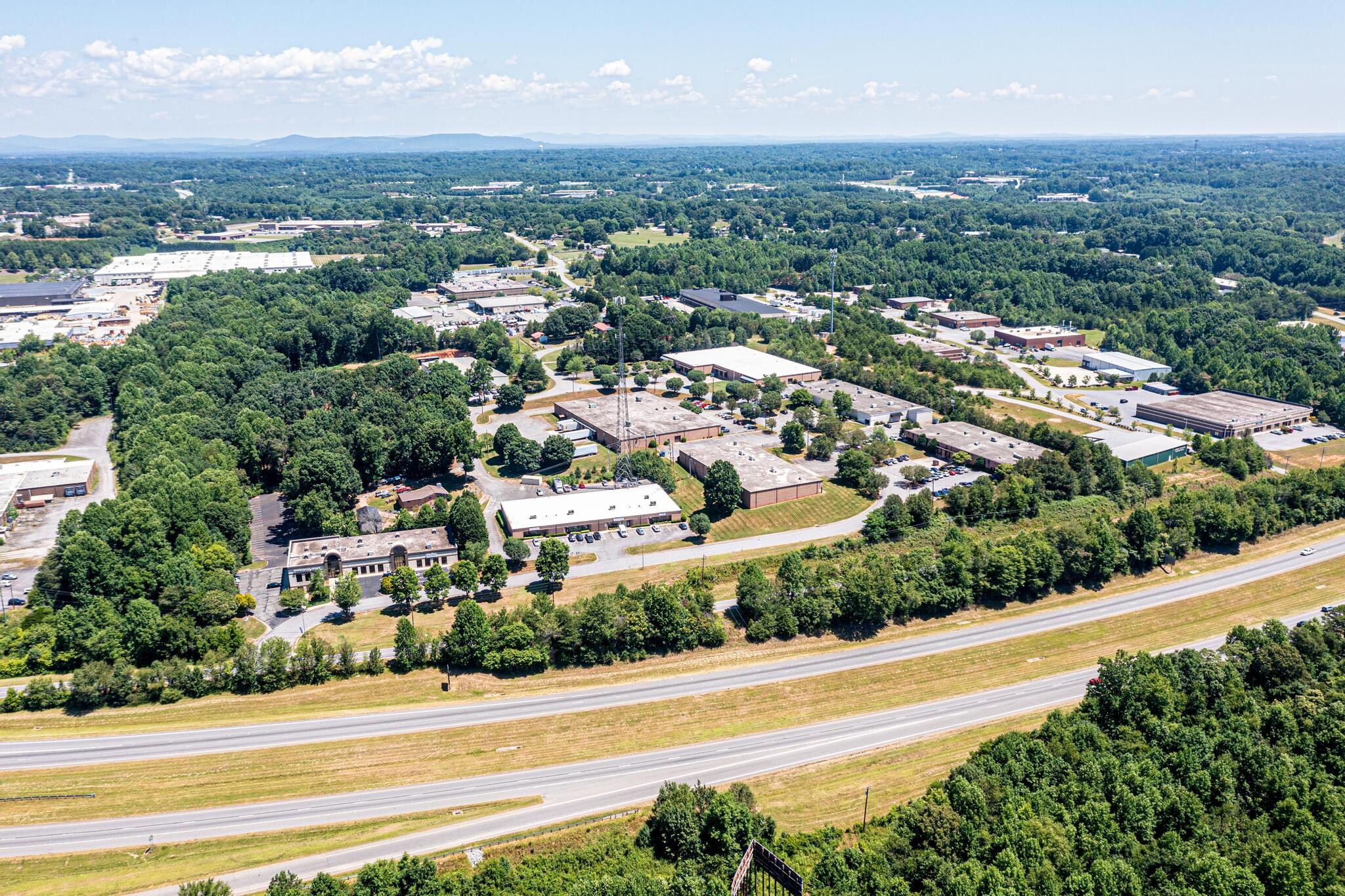 1210 25th Street Pl SE, Hickory, NC for lease Building Photo- Image 1 of 23