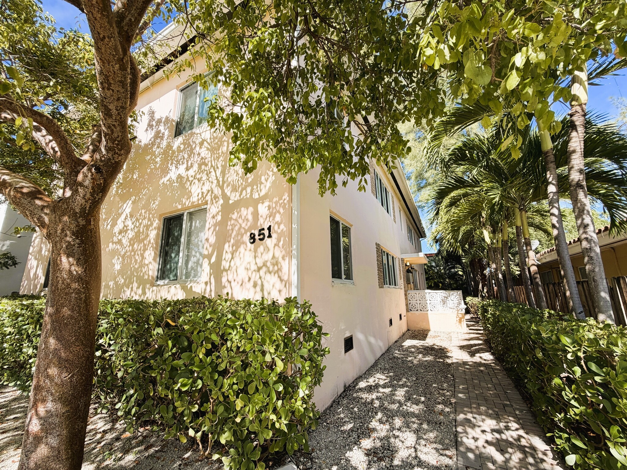 851 80th St, Miami Beach, FL for sale Primary Photo- Image 1 of 25