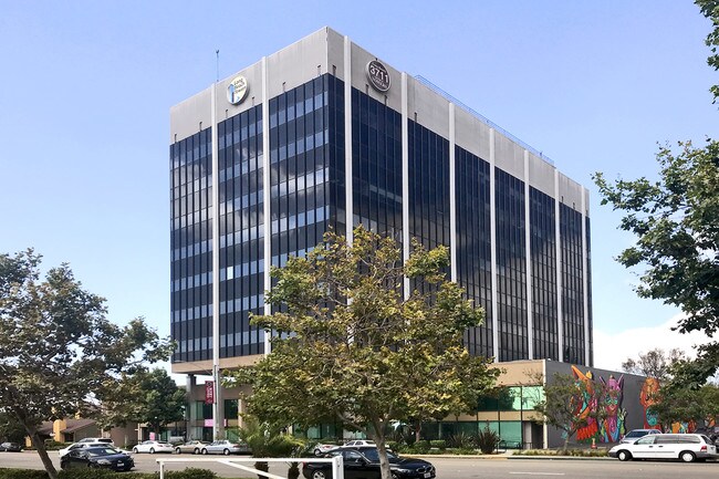 Plus de détails pour 3711 Long Beach Blvd, Long Beach, CA - Coworking à louer