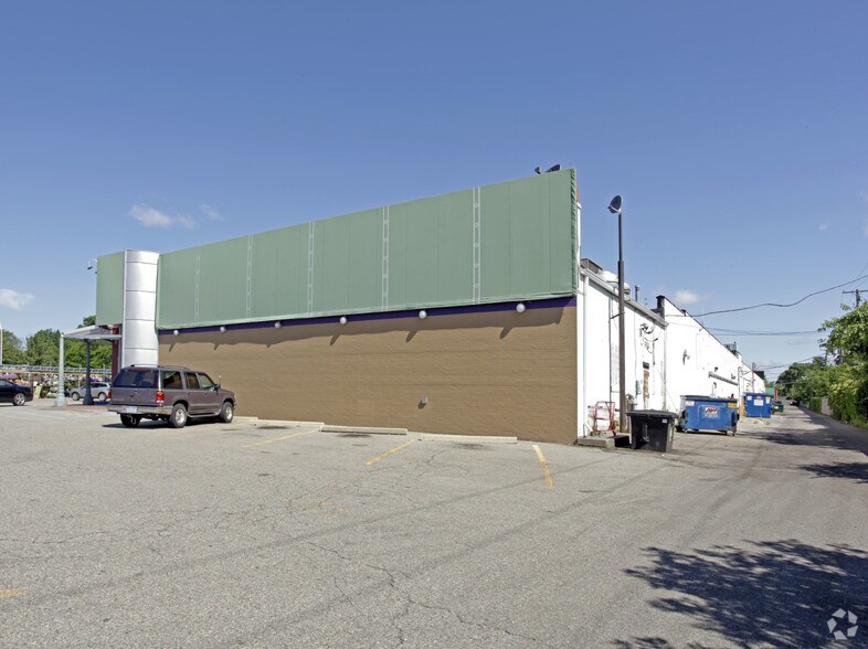 29048-29200 Campbell Rd, Madison Heights, MI à louer - Photo du bâtiment - Image 2 de 3