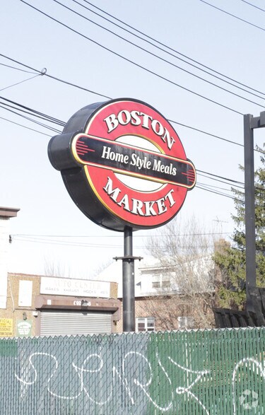 3371 E Tremont Ave, Bronx, NY à louer - Photo du bâtiment - Image 3 de 3