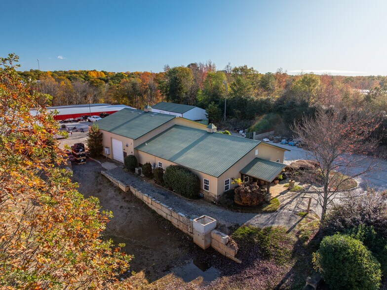 1443 S Batesville Rd, Greer, SC à louer - Photo du bâtiment - Image 3 de 25