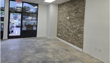 3321 N Main St, Anderson, SC for lease Interior Photo- Image 2 of 5