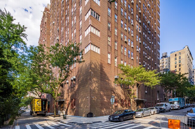More details for 310 Riverside Dr, New York, NY - Office/Retail for Lease