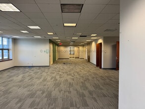 301 S Main St, Naperville, IL for lease Interior Photo- Image 2 of 9