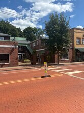 516-522 Allegheny River Blvd, Oakmont, PA for lease Interior Photo- Image 1 of 8