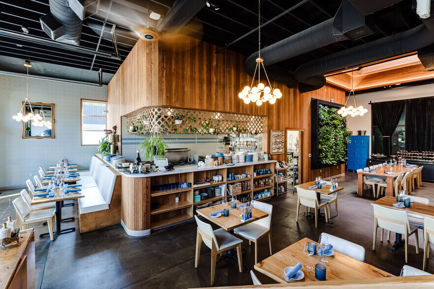 50-60 E 11th Ave, Eugene, OR à vendre - Photo du bâtiment - Image 3 de 23