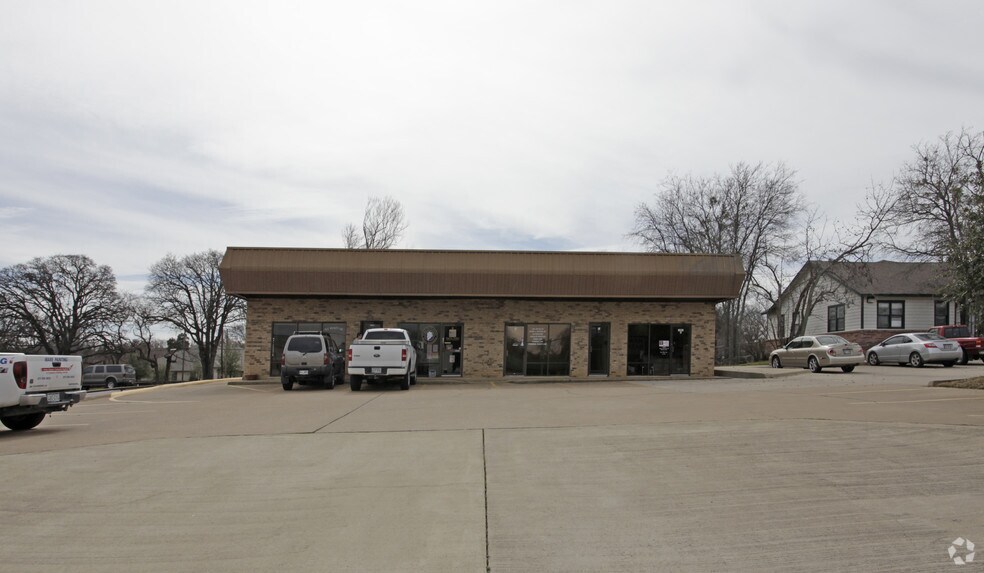 1001 W Northwest Hwy, Grapevine, TX for lease - Building Photo - Image 3 of 4