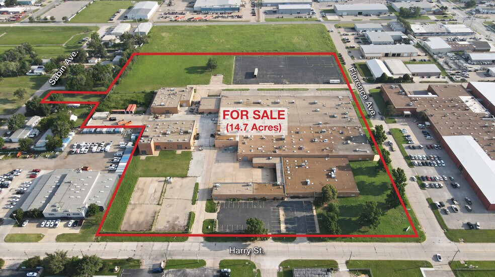 4200 W Harry St, Wichita, KS à louer - Photo du bâtiment - Image 3 de 22