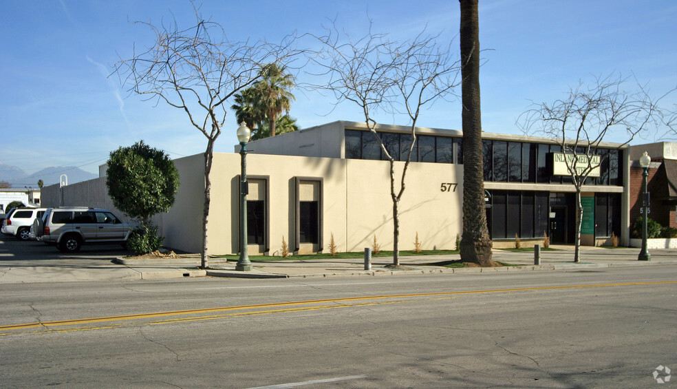 577 N D St, San Bernardino, CA for lease - Building Photo - Image 2 of 7