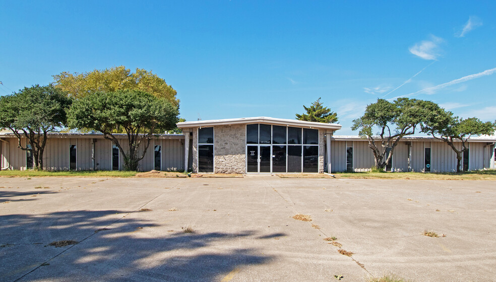 4210 S. Elwood, Tulsa, OK for sale - Building Photo - Image 1 of 1