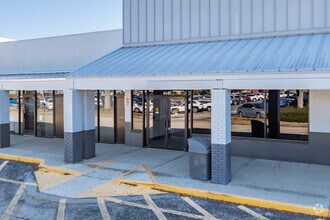 4454 Grand Blvd, New Port Richey, FL à louer Photo du bâtiment- Image 2 de 18