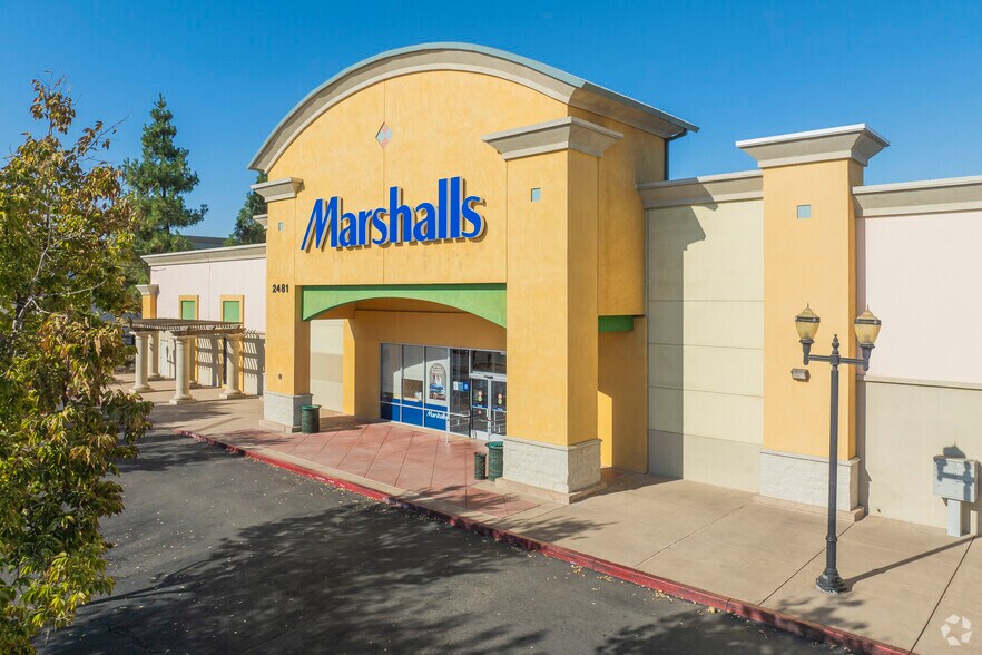 2481-2483 Naglee Rd, Tracy, CA à louer - Photo du bâtiment - Image 3 de 10