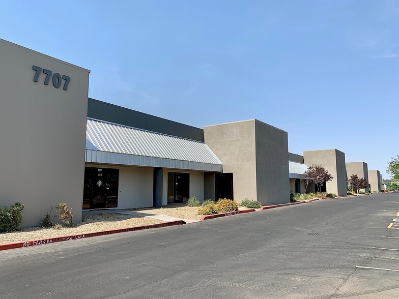 7707 E Acoma Dr, Scottsdale, AZ for lease - Building Photo - Image 2 of 11