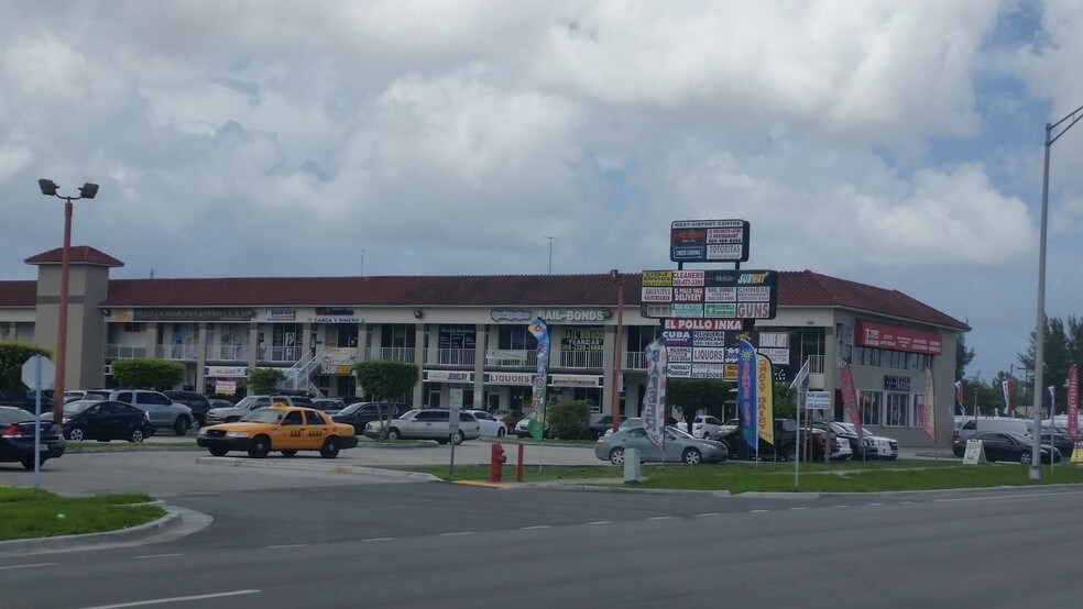 7269-7393 NW 36th St, Miami, FL à louer - Photo du bâtiment - Image 3 de 9