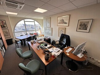 Plus de détails pour Bureau à vendre