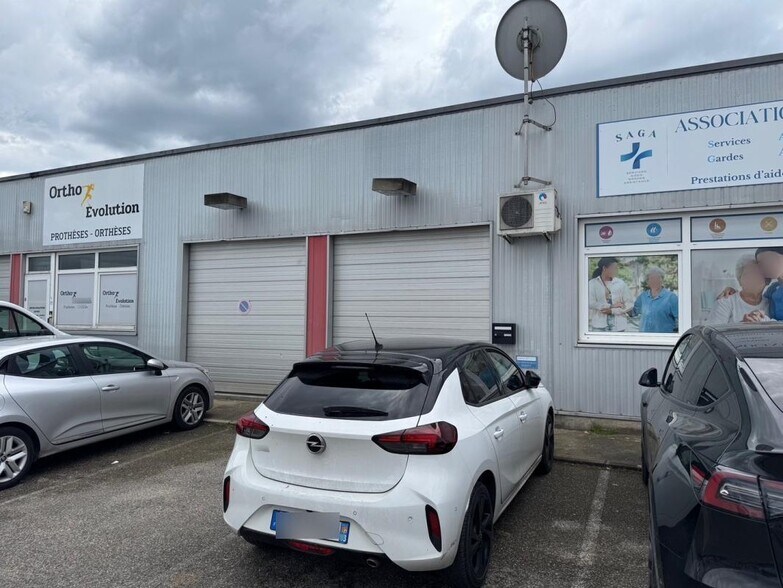 Industriel dans Aubagne à louer - Photo du bâtiment - Image 2 de 5