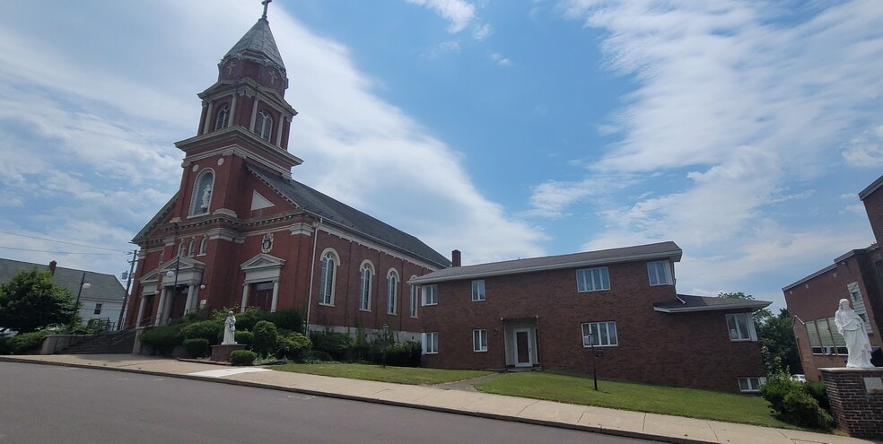 1020 S Hanover St, Nanticoke, PA for sale - Building Photo - Image 1 of 11