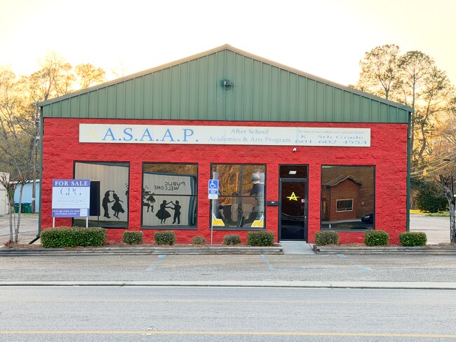 More details for 800 S Main St, Petal, MS - Retail for Sale