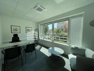 Plus de détails pour Bureau à louer