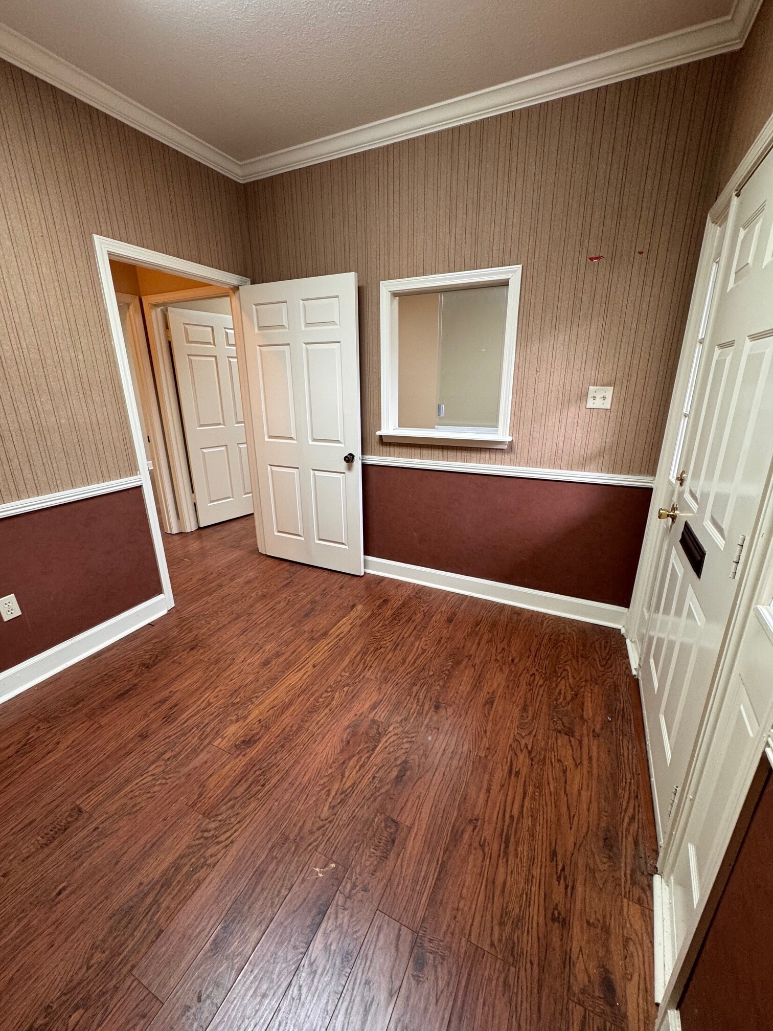 2352 Eastgate Dr, Baton Rouge, LA for lease Interior Photo- Image 1 of 5