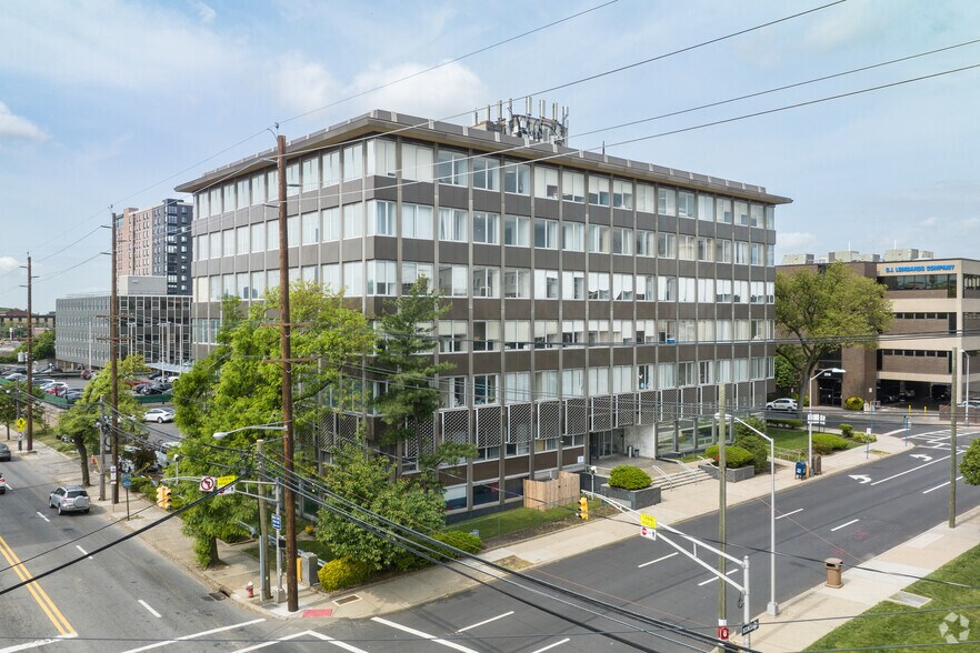 25 E Salem St, Hackensack, NJ à louer - Photo du bâtiment - Image 2 de 13