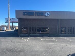 26-38 Boland Ct, Greenville, SC for lease Interior Photo- Image 2 of 5