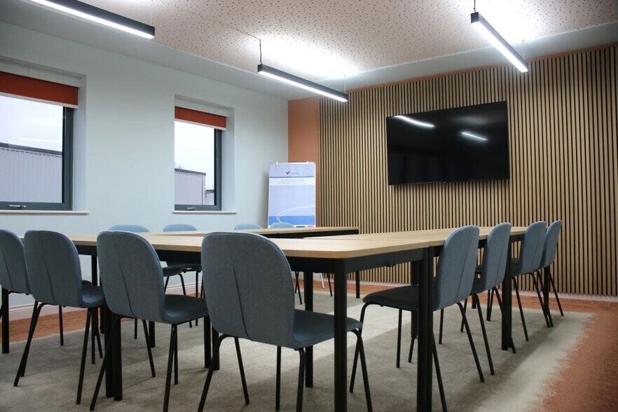 Wildmere Rd, Banbury à louer - Photo du bâtiment - Image 3 de 24