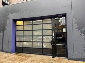 2215 NW Quimby St, Portland, OR for lease Building Photo- Image 2 of 4