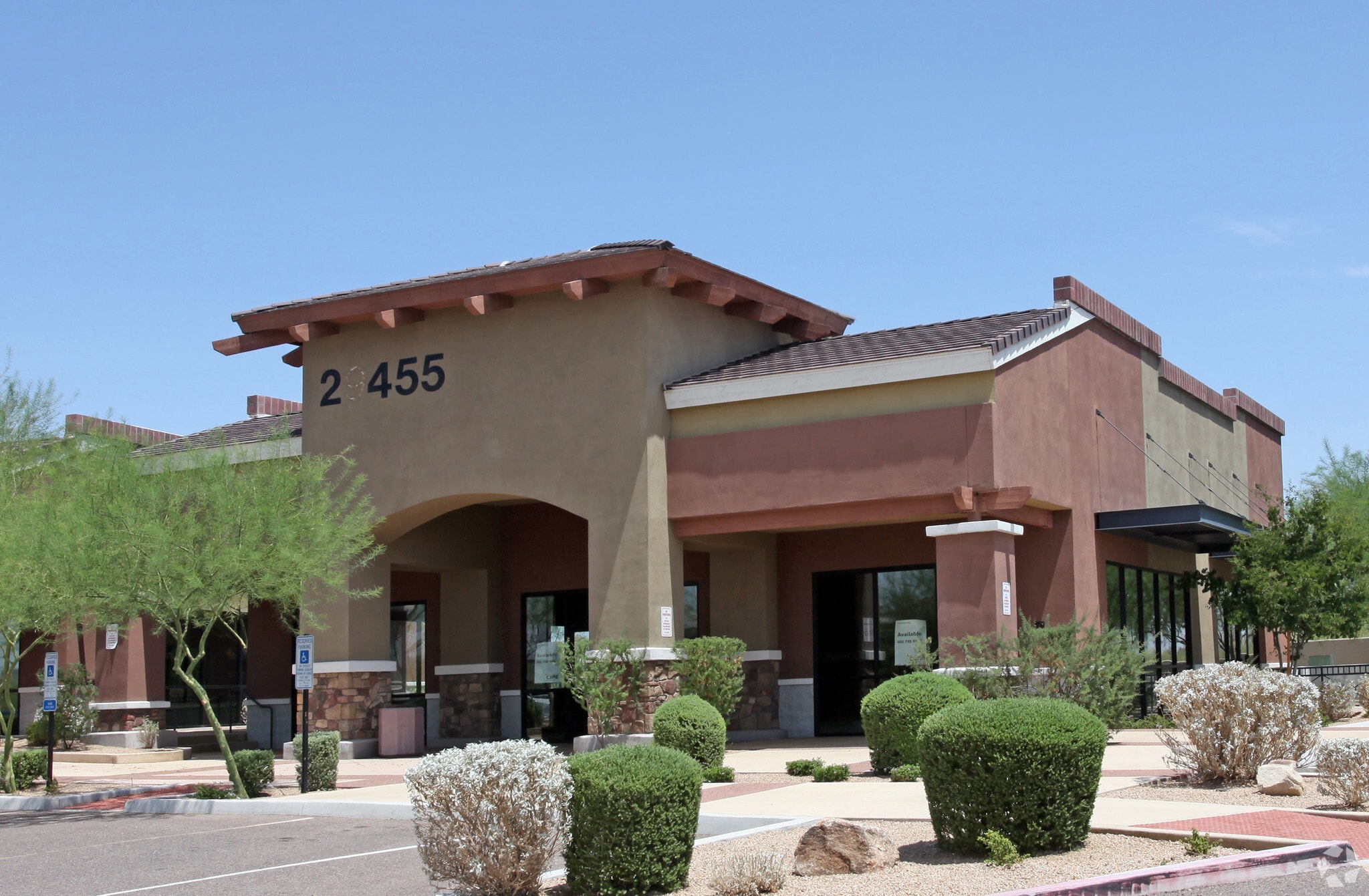 29455 N Cave Creek Rd, Cave Creek, AZ à louer Photo du bâtiment- Image 1 de 3
