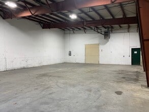 210-211 Cottage St, Poughkeepsie, NY for lease Interior Photo- Image 2 of 4