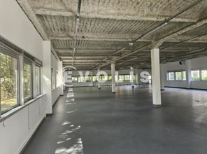 9 Avenue Du Canada, Les Ulis for lease Interior Photo- Image 2 of 14