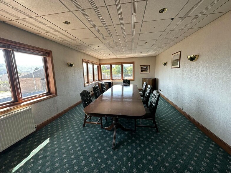 30 Hunter St, Auchterarder à louer - Photo du bâtiment - Image 2 de 14
