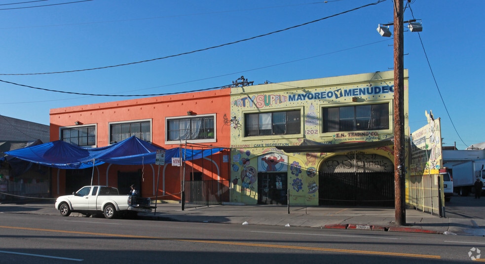1200-1202 E Olympic Blvd, Los Angeles, CA for sale - Building Photo - Image 3 of 4