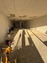 2740-2762 Virginia Beach Blvd, Virginia Beach, VA for lease Interior Photo- Image 1 of 1