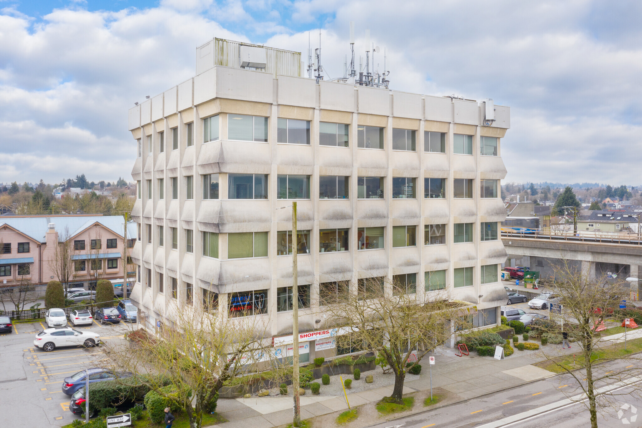 1750 E 10th Ave, Vancouver, BC à vendre Photo principale- Image 1 de 7