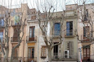 Plus de détails pour Multi-résidentiel à vendre