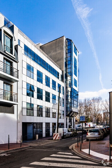 Bureau dans Asnières-sur-Seine à louer - Photo du bâtiment - Image 3 de 3