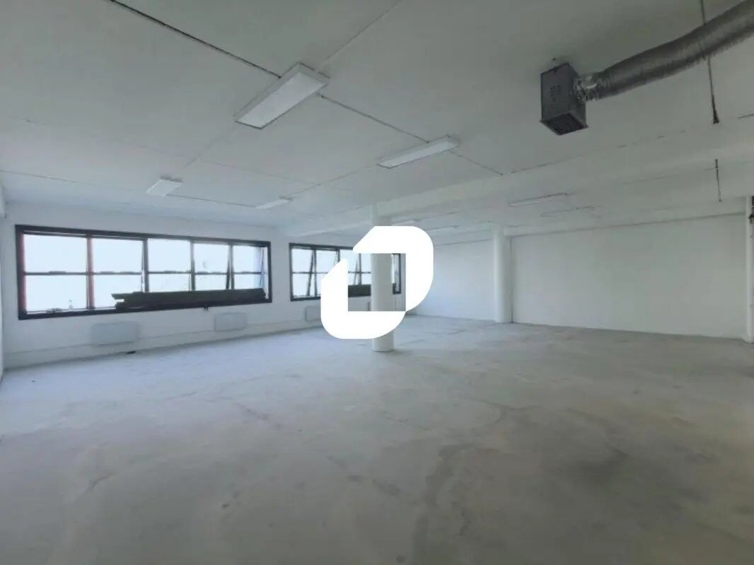 Industrial in Paris for lease Interior Photo- Image 1 of 13
