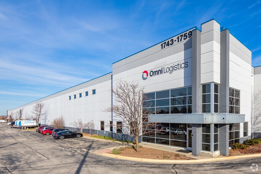 1743-1759 S Linneman Rd, Mount Prospect, IL for lease - Building Photo - Image 1 of 8