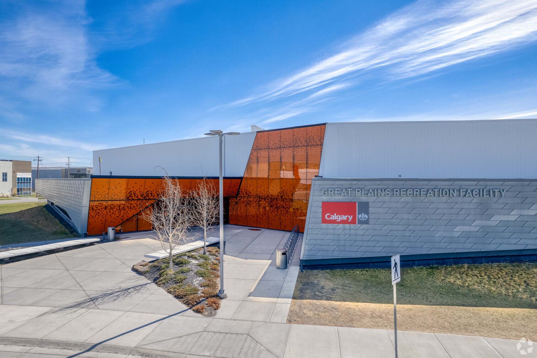 5749 76th Ave SE, Calgary, AB à vendre Photo du bâtiment- Image 1 de 1