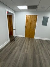 2501 E Commercial Blvd, Fort Lauderdale, FL for lease Interior Photo- Image 1 of 12