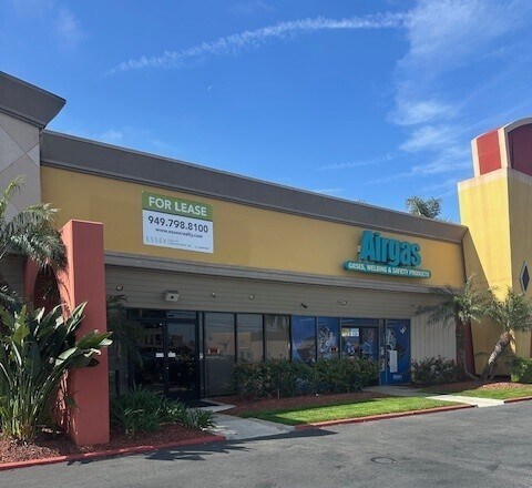 514-538 W Katella Ave, Orange, CA à louer - Photo du bâtiment - Image 3 de 5