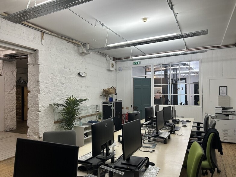 103-109 Constitution St, Edinburgh à louer - Photo du bâtiment - Image 3 de 11