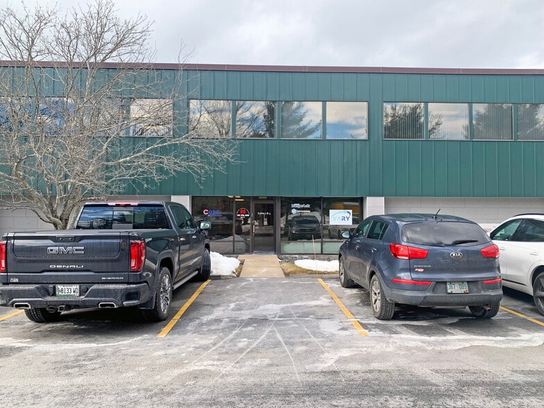 170 West Rd, Portsmouth, NH for lease - Building Photo - Image 2 of 7