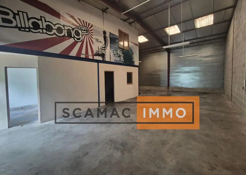 Industrial in Saint-Soupplets for lease - Interior Photo - Image 2 of 5