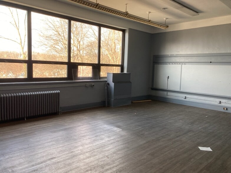 1 Fairview Ave, Phillipsburg, NJ à vendre - Photo intérieure - Image 3 de 42