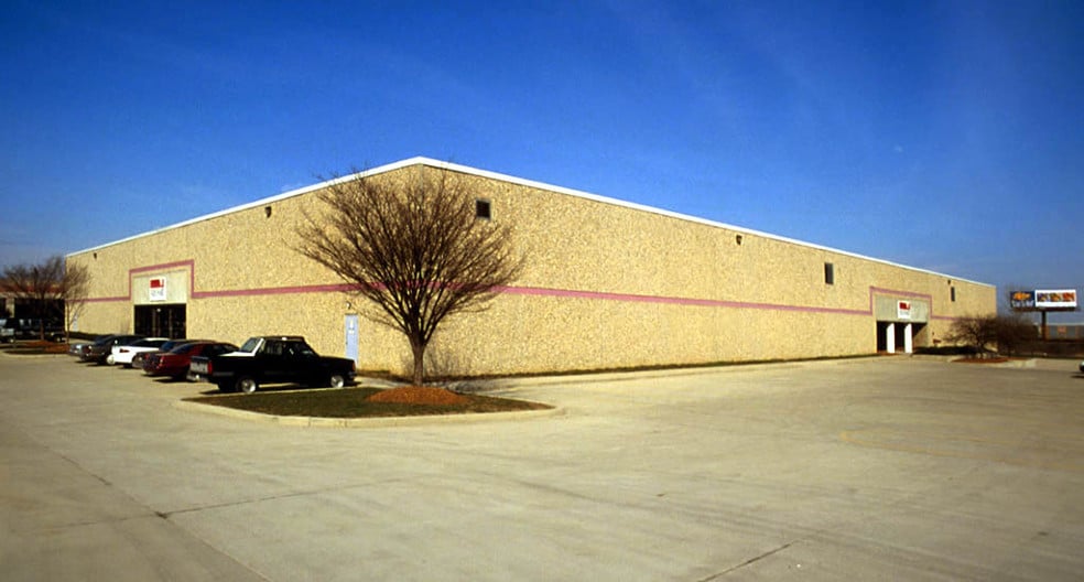 2500 International St, Columbus, OH à vendre - Photo du bâtiment - Image 2 de 5