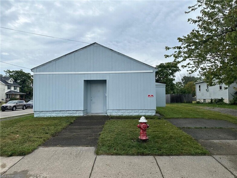 1301 Brownell Ave, Lorain, OH à vendre - Photo du b timent - Image 2 de 24