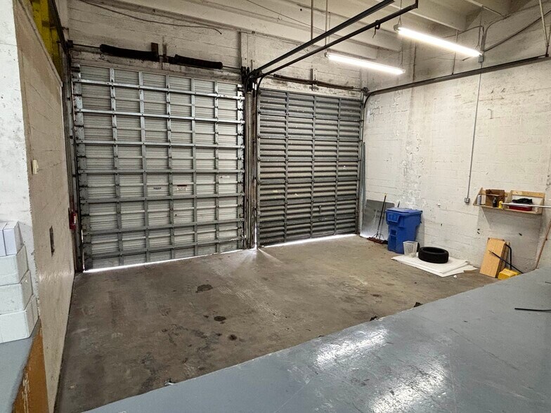 1101 NW 72nd St, Miami, FL à louer - Photo du bâtiment - Image 3 de 8